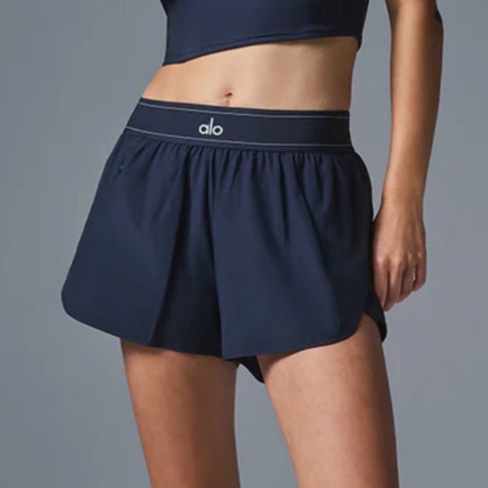 ALO Yoga Match Point Short - Navy Blue